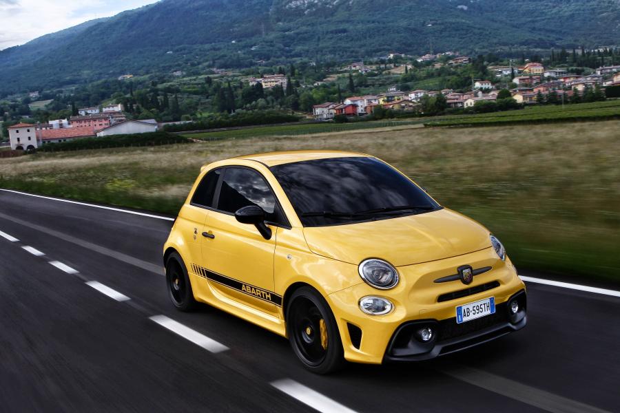  Abarth 595 Competizione (312) 2016 года  (фото 2 из 73)